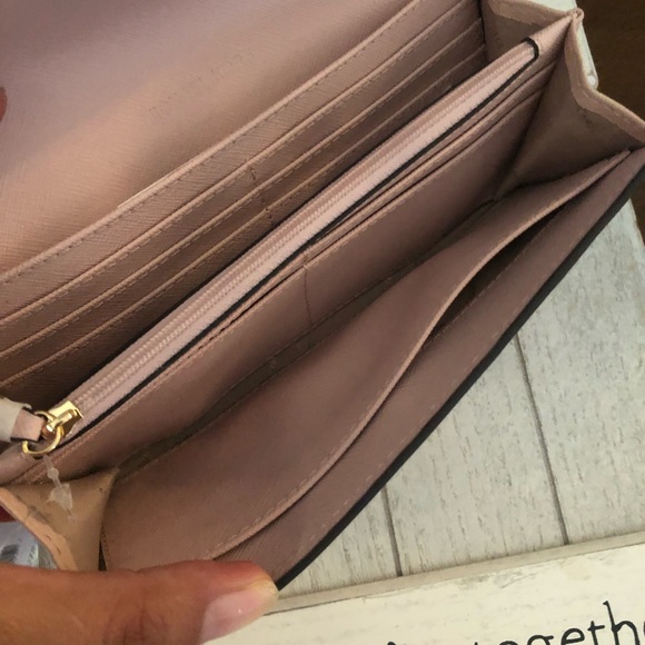 New MK wallet 💖 - Picture 4 of 4